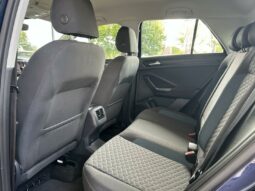 
										VOLKSWAGEN T-Roc full									