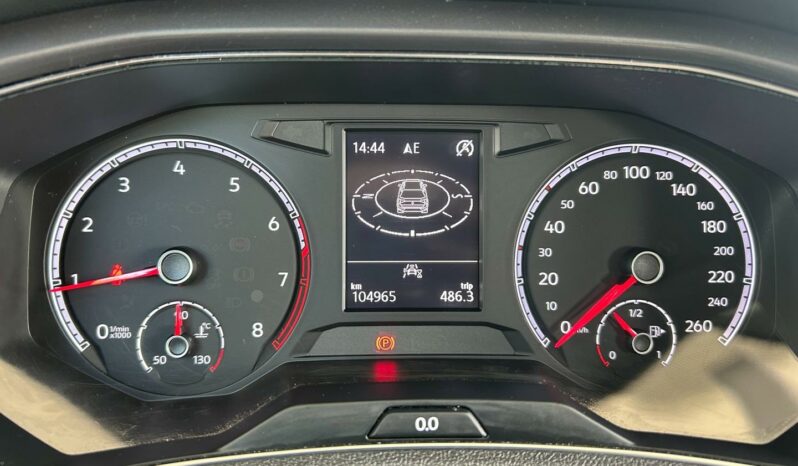 
								VOLKSWAGEN T-Roc full									