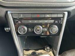 
										VOLKSWAGEN T-Roc full									