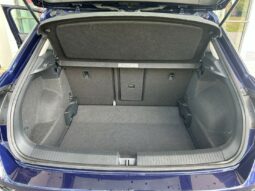 
										VOLKSWAGEN T-Roc full									