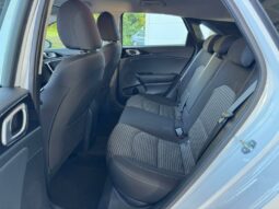 
										KIA Ceed full									