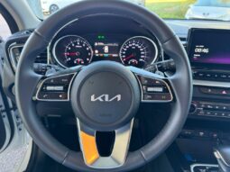 
										KIA Ceed full									