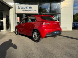 
										KIA Rio full									