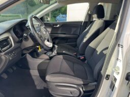 
										KIA Rio full									