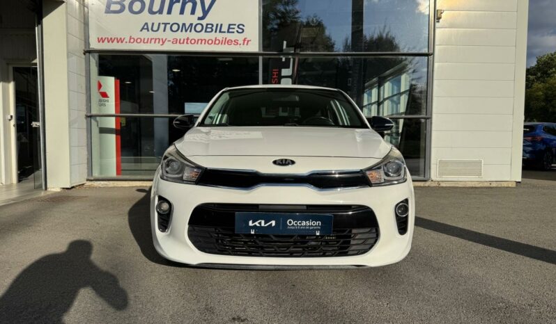 
								KIA Rio full									