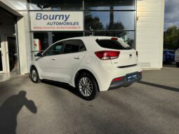 
										KIA Rio full									