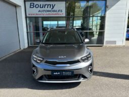 
										KIA Stonic full									