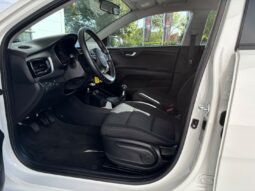 
										KIA Rio full									