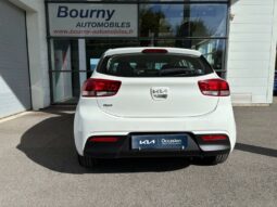
										KIA Rio full									