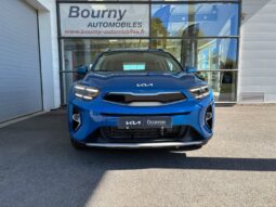 
										KIA Stonic full									