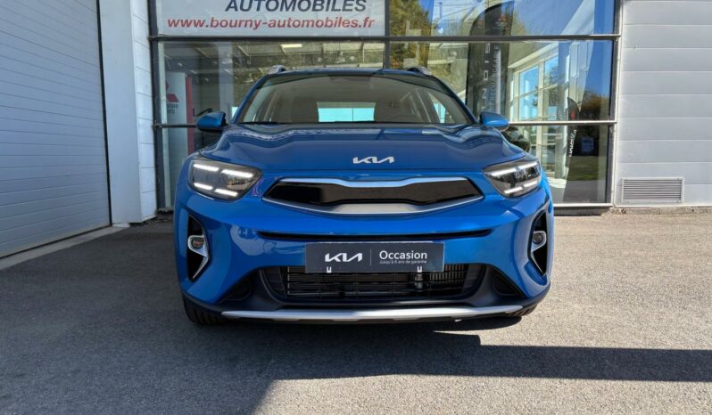 
								KIA Stonic full									