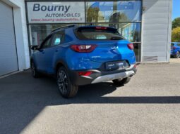 
										KIA Stonic full									