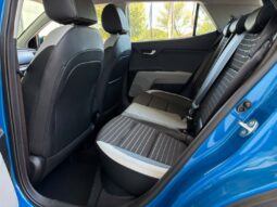 
										KIA Stonic full									