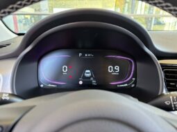 
										KIA Stonic full									
