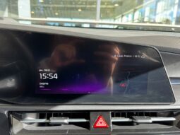 
										KIA Niro full									