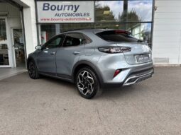 
										KIA XCeed full									