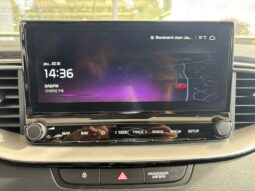 
										KIA XCeed full									
