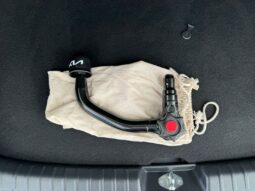 
										KIA Niro full									