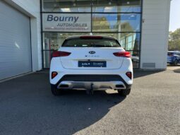 
										KIA XCeed full									